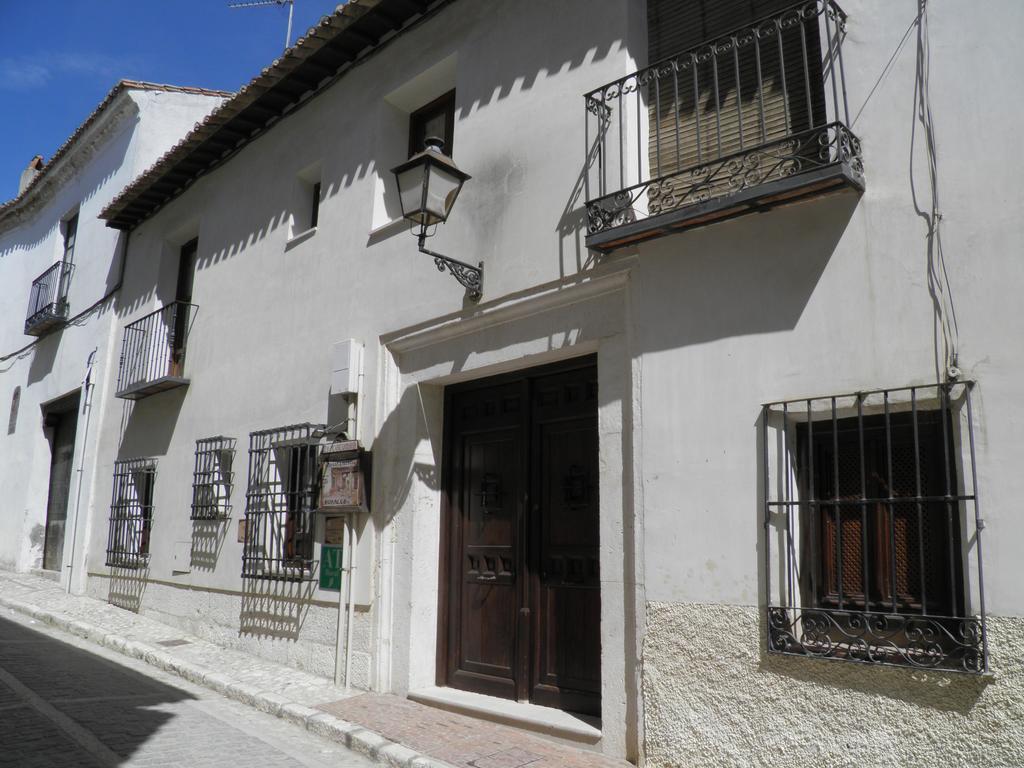 Chinchón Apartamentos La Columna מראה חיצוני תמונה